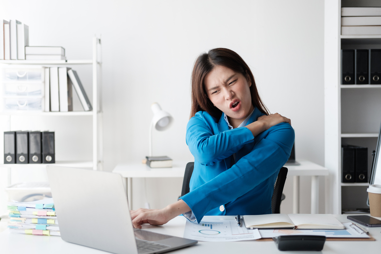 Douleur a l&rsquo;épaule qui descend dans le bras
