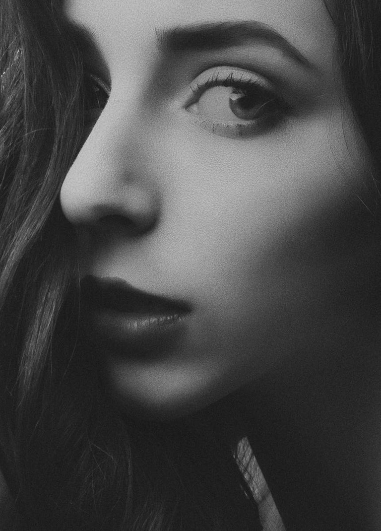 Rhinoplastie : conseils pour gérer une pointe du nez gonflée