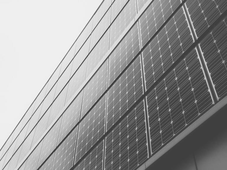 Panneau solaire plug and play 3000w : tout ce qu&rsquo;il faut savoir pour une installation réussie