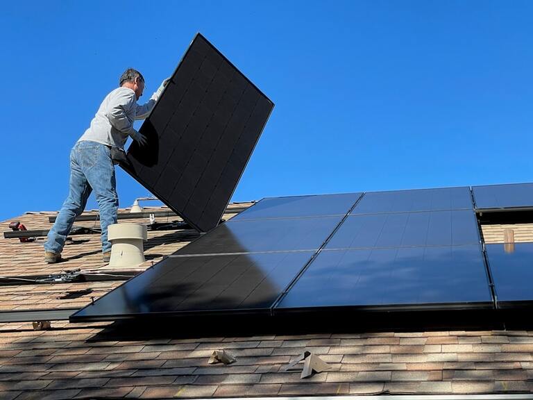 Panneaux solaires par EDF : avantages et solutions pour votre énergie