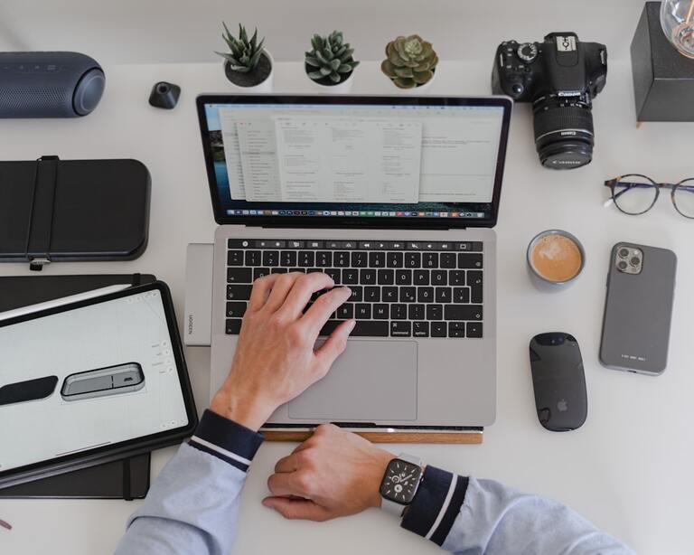 Apple : Les indispensables de 2025 pour les étudiants